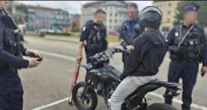 Flashé à 112 km/h en pleine ville sur un 50 cm³ : la course folle d’un adolescent de 15 ans