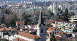 Une maire dans l’Isère retrouve sa voiture brûlée devant chez elle