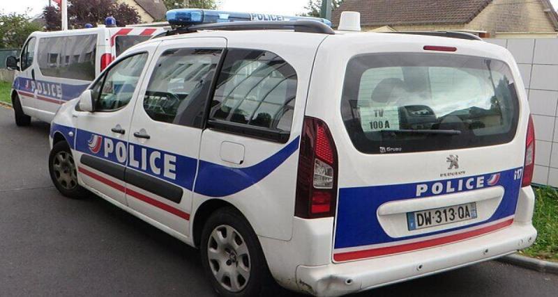  - Un policier percuté par un conducteur qui refuse le contrôle et tente de fuir en effectuant une marche arrière