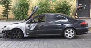 Totalement ivre au volant de son véhicule, une dame roulait sur les jantes depuis plusieurs kilomètres