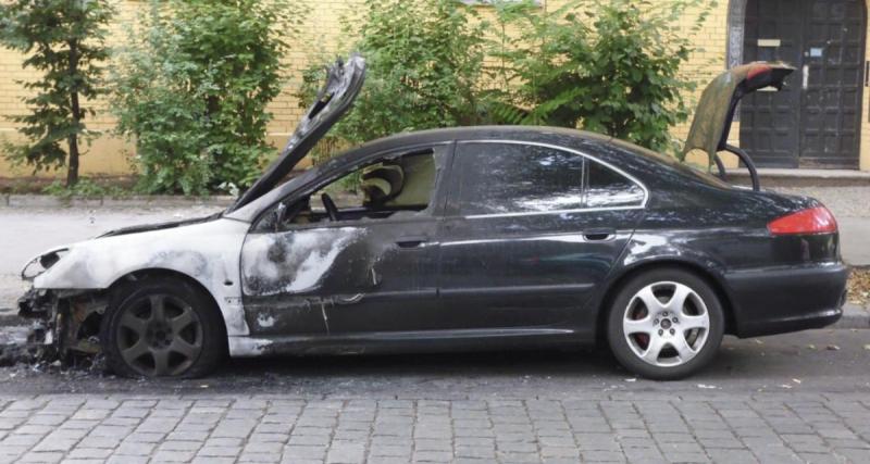  - Totalement ivre au volant de son véhicule, une dame roulait sur les jantes depuis plusieurs kilomètres