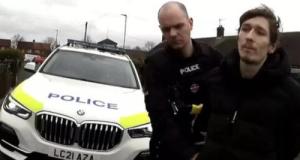 Un motard filme sa cavale à plus de 210 km/h en moto, défense impossible devant le tribunal