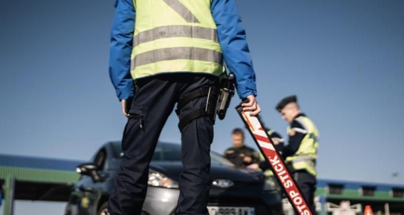  - Flashé en grand excès de vitesse à plus de 205 km/h, un jeune conducteur réserve une surprise aux gendarmes lors du contrôle