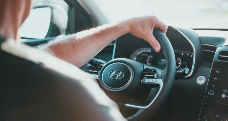  - Ivre, un chauffard multirécidiviste fonce à 200 km/h et filme son tableau de bord : interdiction de conduire à vie