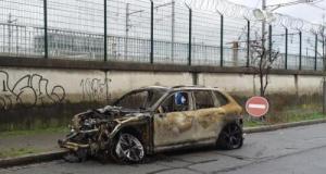 Pour effacer une dette de 500 €, il incendie une voiture : cinq véhicules détruits