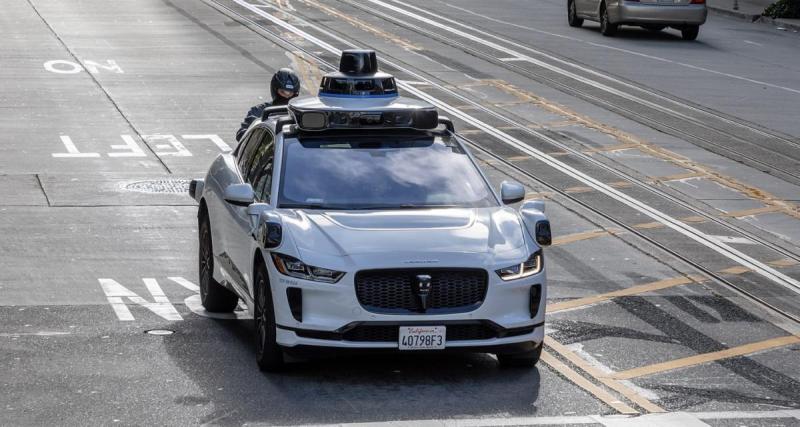 La police arrête une voiture en infraction… mais aucun conducteur à verbaliser