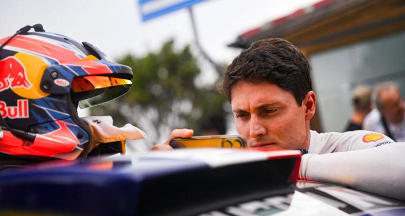  - WRC : le geste puissant d'un pilote envers Adrien Fourmaux lors du Rallye de Suède