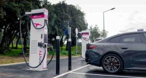 Ionity déploie des bornes d'un mégawatt et franchit une énorme étape