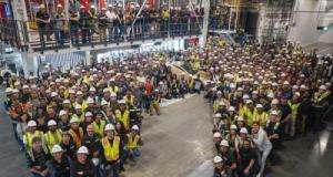 Le premier Tesla Cybercab est sorti d’usine au Texas, un peu plus tôt que prévu !