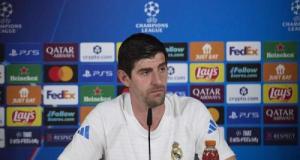 Un refus des joueurs du Real Madrid de serrer la main de Prestianni ? Courtois répond !