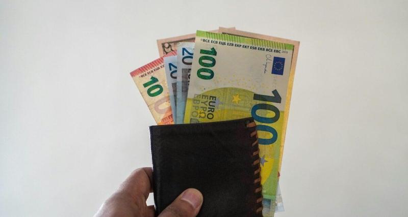  - À cause d’une règle méconnue, une danseuse star de la télévision doit payer 1 875 € pour un excès de vitesse de 6 km/h !