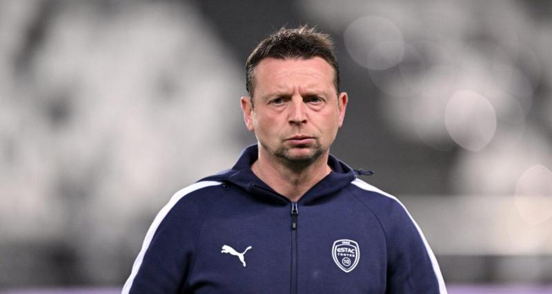  - "Si vous n’êtes pas au même rythme..." : Stéphane Dumont et l'ESTAC sous la menace de Saint-Étienne