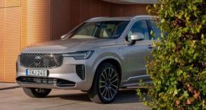 Les Volvo XC60 et XC90 hybrides rechargeables perdent en puissance
