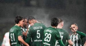 Red Star : l’Étoile Rouge s’amuse de son interdiction de porter son maillot habituel à Saint-Étienne