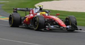 Ferrari : Hamilton s’interroge sur l’énorme avantage moteur de Mercedes et relance le débat du taux de compression