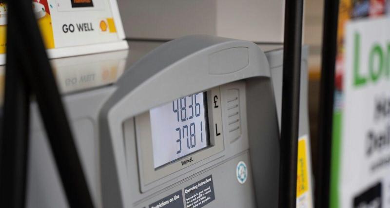 Spectaculaire erreur : par mégarde, une station-service affiche l’essence à 1 centime le litre, les automobilistes se ruent à la pompe (vidéo)