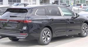 Volant qui tourne seul, porte qui s’ouvre : la Passat neuve qui inquiète son propriétaire