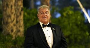 Barça : un duo Lewandowski-Alvarez en attaque la saison prochaine ? La réponse cash de Laporta !