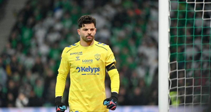  - Saint-Étienne : le capitaine Gautier Larsonneur forfait pour plusieurs semaines