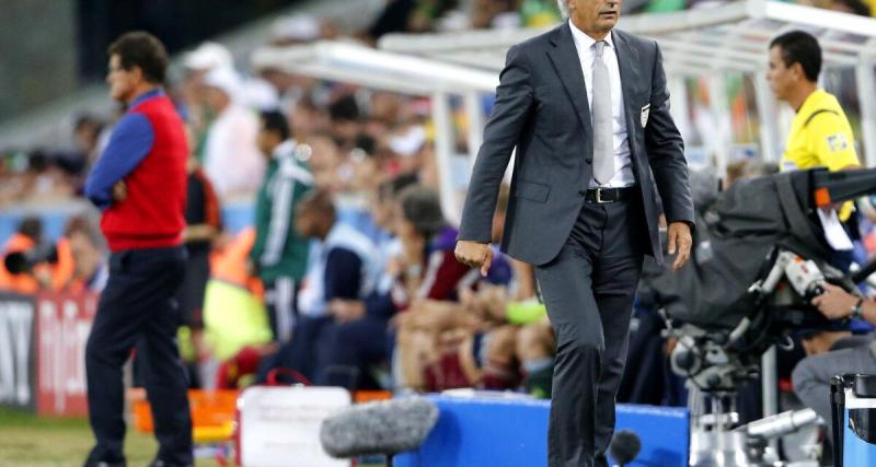  - Nantes : quand coach Vahid fait des pompes avec les joueurs à 73 ans