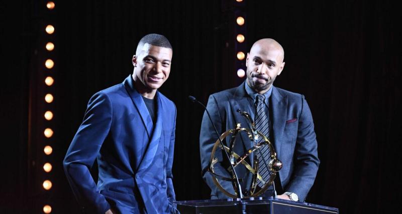  - Henry affiche un corps de rêve, la réaction géniale de Mbappé