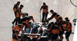 McLaren : terrible, l'écurie de Woking dépend à 100% de Mercedes après son double abandon en Chine