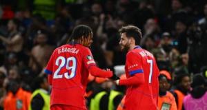 Chelsea - PSG : Kvaratskhelia et Barcola jouent les détonateurs, Safonov à la parade... retrouvez les notes des Parisiens !