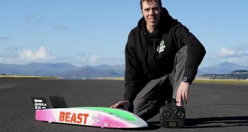  - Une voiture télécommandée flashé à 371 km/h : elle entre dans le Guinness World Records