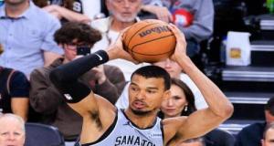 NBA : le précieux conseil de De'Aaron Fox à Victor Wembanyama pour inscrire le panier victorieux face aux Phoenix Suns