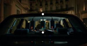 Des escrocs utilisaient des voitures pour envoyer des sms frauduleux à grande échelle dans paris