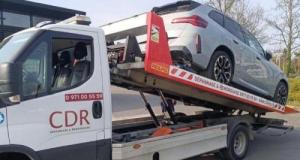 Surprise lors d’un contrôle routier : une automobiliste flashée bien au-dessus de la limite voit sa voiture saisie et son permis suspendu