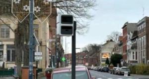 Radar trop strict : Une erreur de calibrage fait annuler 9 000 PV, mais la police promet de renvoyer de nouvelles contraventions avec la marge correcte