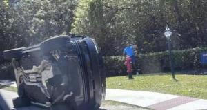 Tiger Woods arrêté après un accident de voiture : la star du golf est inculpée pour conduite sous influence et refus de test