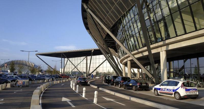  - Un robot gare votre voiture à votre place à l'aéroport, une idée déstressante