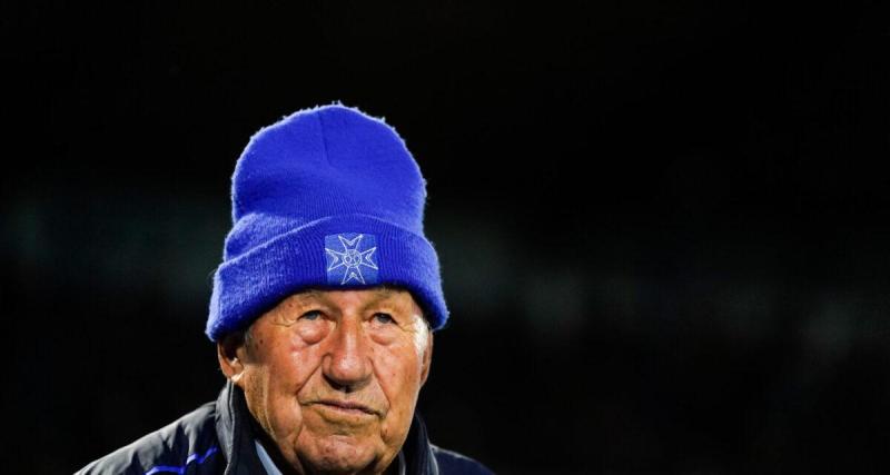  - Équipe de France Espoirs : Les Bleuets reçoivent la visite de Guy Roux avant le choc contre l'Islande