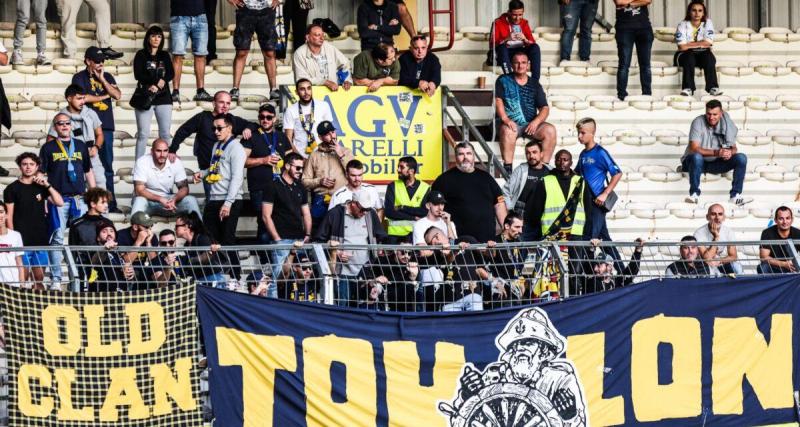  - National 2 : le magnifique tifo des supporters de Toulon contre Cannes