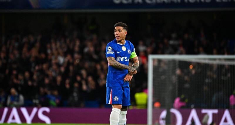  - Chelsea : Enzo Fernandez sanctionné, Rosenior frappe fort après la polémique !
