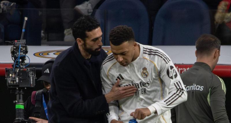Étranger : pris pour cible en Espagne, Kylian Mbappé défendu par son entraîneur au Real Madrid