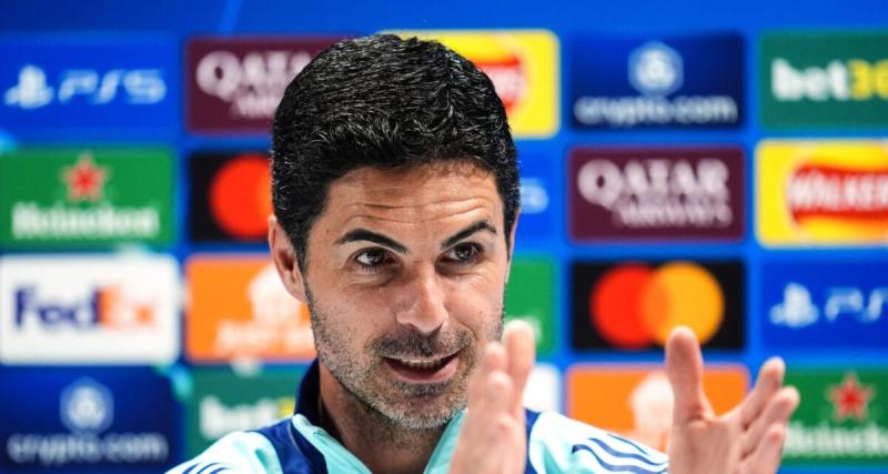  - Arsenal : stylo au bout des doigts, ballon en équilibre sur la tête, l’entraînement lunaire d’Arteta