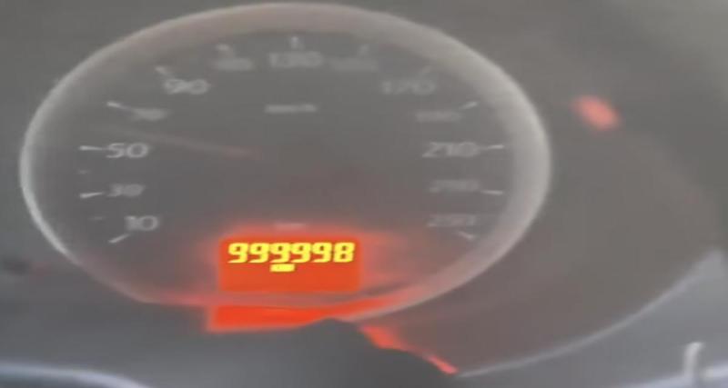  - 1 million de kilomètres au compteur : une Renault Symbol passe la barre symbolique en direct