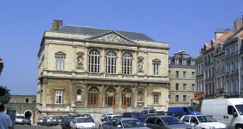 Il vend une voiture qui ne lui appartient pas... Il finit là où il ne voulait pas