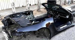 Une Porsche 911 cabriolet finit totalement dépouillée : elle est méconnaissable