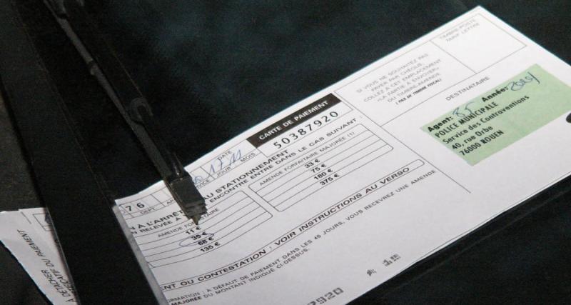  - Ce couple reçoit plus de 1500€ d’amende d’une voiture vendue il y a un an