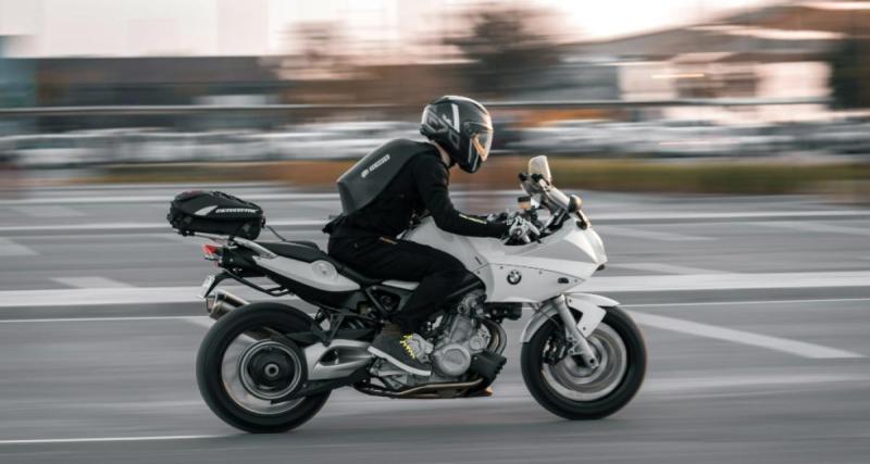 Flashé à 191 km/h pour “tester” sa moto : un motard perd tout en quelques secondes
