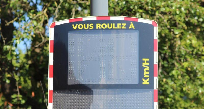  - Deux amis flashés en même temps à 112 km/h sur une route limitée à 70 : leur permis part aussi vite que leur voiture