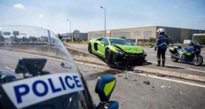 Il loue une Lamborghini pour le week-end, perd le contrôle et s'écrase contre la barrière du périphérique