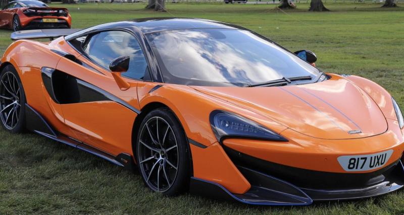 Une McLaren 600LT à plus de 200 000€ détruite après une sortie de route nocturne