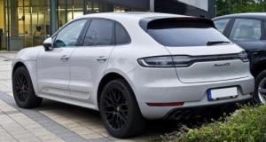 Flashé en excès de vitesse en Porsche Macan, le conducteur réserve bien d'autres surprises aux gendarmes