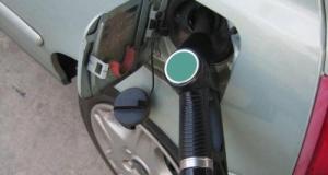 L'essence de retour au-delà des 2 €/l, mauvaise nouvelle à la pompe