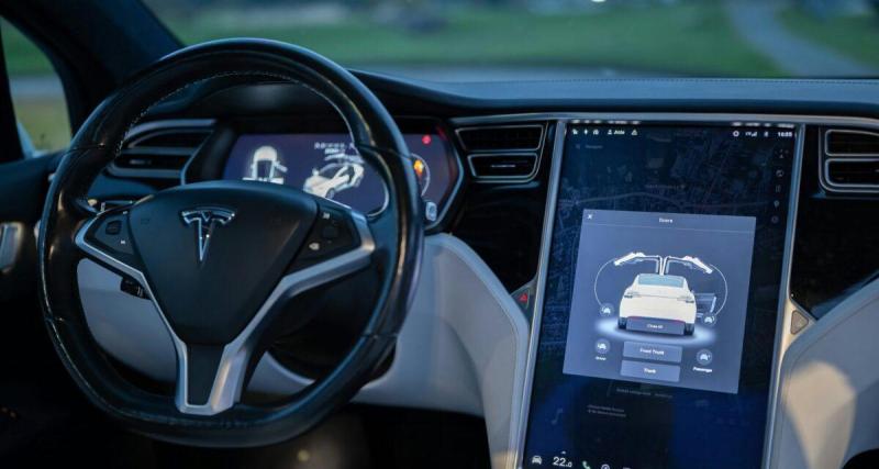  - Ivre au volant, elle fait confiance à l'Autopilot de sa Tesla pour rentrer chez elle : les capteurs en ont décidé autrement